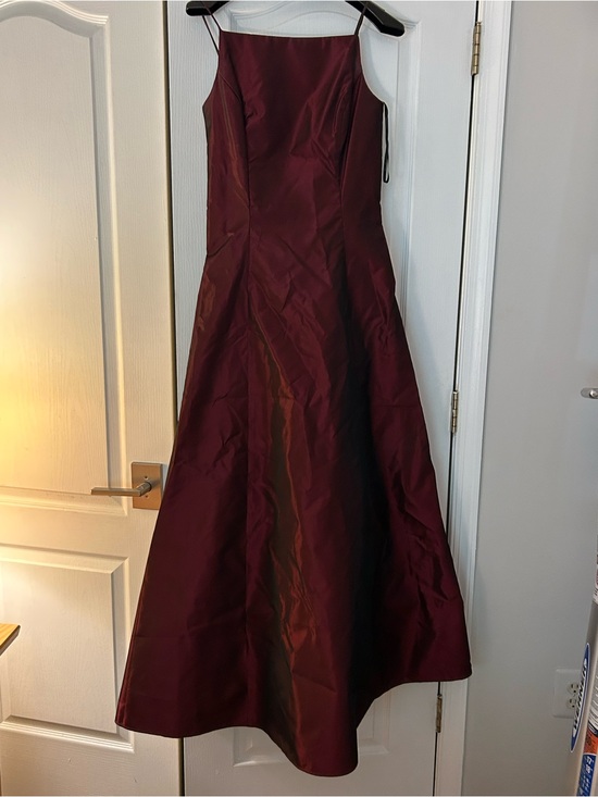 Scott McClintock Dresses & Skirts - Scott McClintock Burgundy Satin A-Line Prom Dress